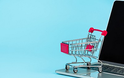 How to Turn Your Small Instagram Shop into An E-commerce Business?