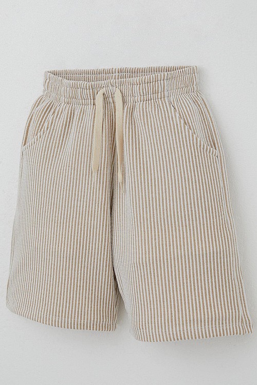 Erkek Çocuk Şortlu Takım Sıfır Kollu Yazı Baskılı Bağcık Aksesuarlı Krem (8-14 Yaş)