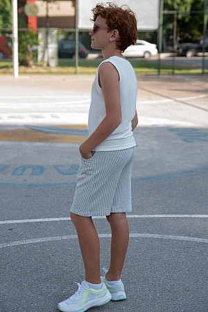 Erkek Çocuk Şortlu Takım Sıfır Kollu Yazı Baskılı Bağcık Aksesuarlı Beyaz (8-14 Yaş) Erkek Çocuk Şortlu Takım Sıfır Kollu Yazı Baskılı Bağcık Aksesuarlı Beyaz (8-14 Yaş)