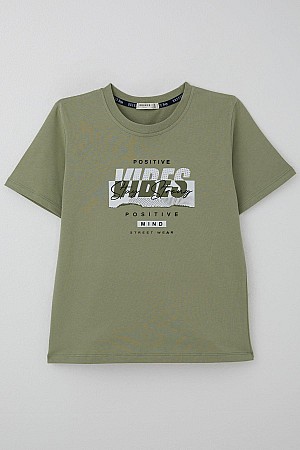 Erkek Çocuk Tişört Motivasyon Temalı & Sırt Kısmı Yazı Baskı Detaylı Haki Yeşil (9-16 Yaş) Erkek Çocuk Tişört Motivasyon Temalı & Sırt Kısmı Yazı Baskı Detaylı Haki Yeşil (9-16 Yaş)