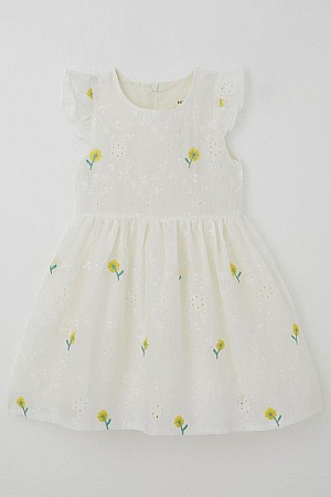 Kız Çocuk Elbise Çiçek Nakışlı Güpür Detaylı Ekru (3-7 Yaş)
