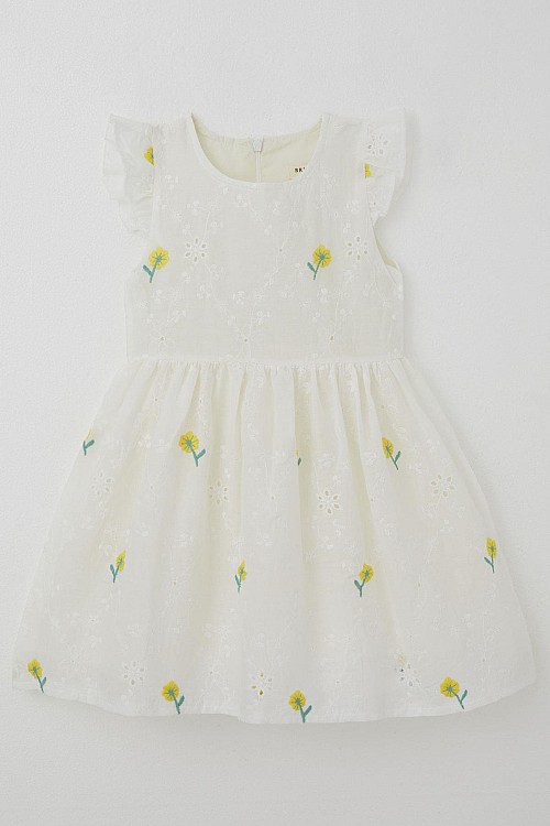 Kız Çocuk Elbise Çiçek Nakışlı Güpür Detaylı Ekru (3-7 Yaş)