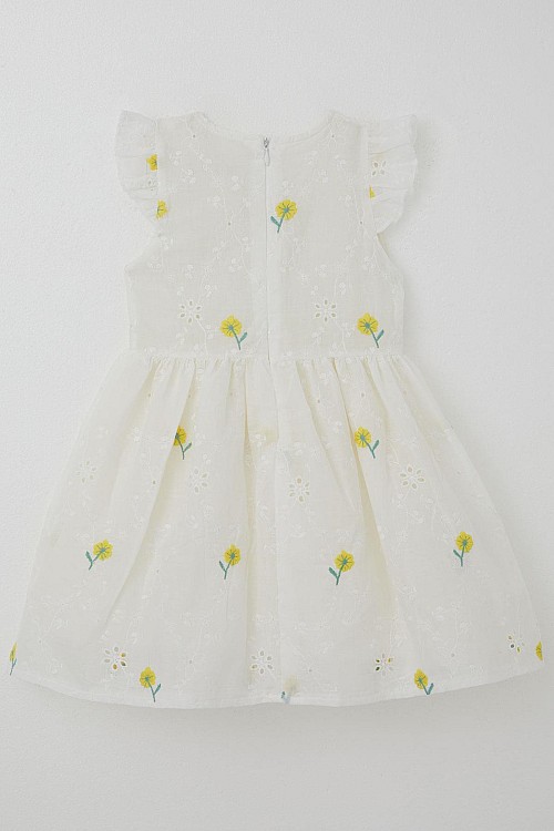 Kız Çocuk Elbise Çiçek Nakışlı Güpür Detaylı Ekru (3-7 Yaş)
