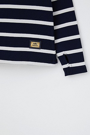 Kız Çocuk Pantolonlu Takım Parmak Geçmeli Arma Detaylı Lacivert (8-14 Yaş)