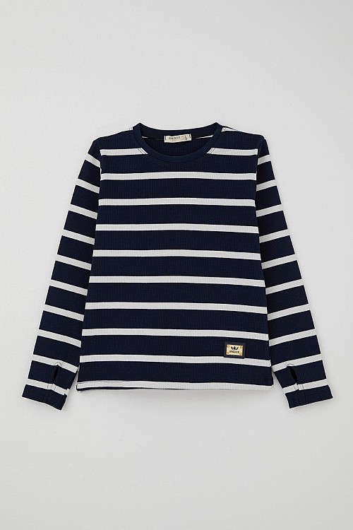 Kız Çocuk Pantolonlu Takım Parmak Geçmeli Arma Detaylı Lacivert (8-14 Yaş)