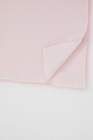 Yenidoğan Bebek Müslin Battaniye Kendinden Desenli Pembe (Standart) Yenidoğan Bebek Müslin Battaniye Kendinden Desenli Pembe (Standart)