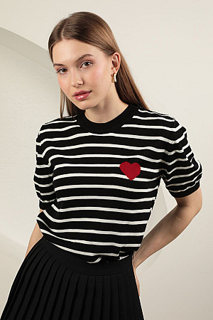 Triko Çizgili Kalp Desenli Kadın Kısa Kol Bluz-Siyah