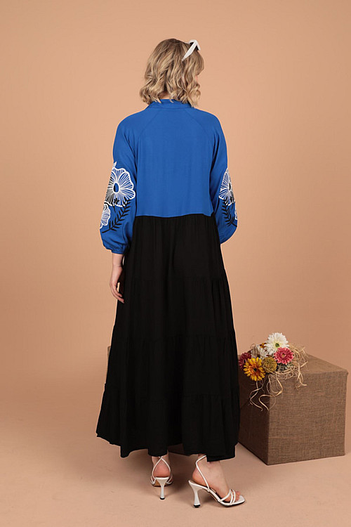 Viskon Kumaş Kolları Büyük Çiçek Nakışlı Garnili Kadın Elbise-Saks