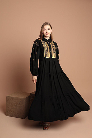 Viskon Kumaş Ön Robası Nakışlı Kadın Elbise-Siyah
