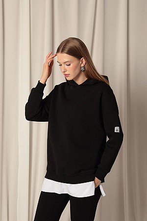 Three Thread Emblem Detail Skirt Garnished Hooded Women&#39;s Black Sweater