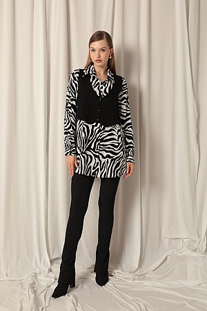 Women&#39;s Zebra Shirt with Viscose Fabric Vest