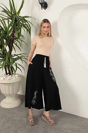 Viscose Fabric Embroidered Women&#39;s Trousers-Black