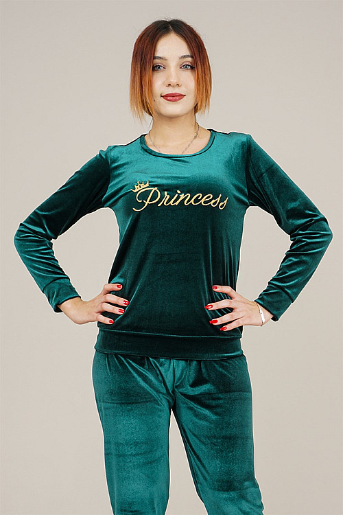 Kadın Nakış Detaylı Kadife Pijama Takımı Zümrüt Yeşili