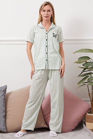 Önden Düğmeli Çizgili Pijama Takımı
